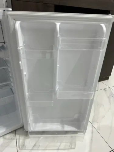 FRIGOBAR ELETROLUX 121L NOVO