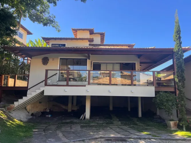Casa pra venda e locação residencial dentro de Condomínio