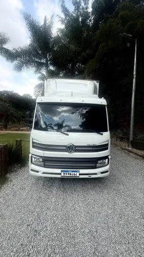 Caminhão VW Express DRF