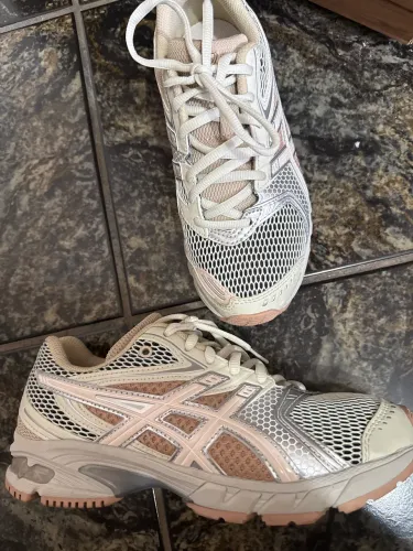 Tênis Asics Gel DS trainer 14 - cinza/bege - TAM 35