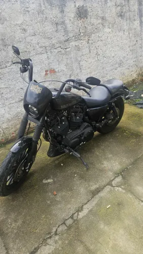 Harley Davidson 883