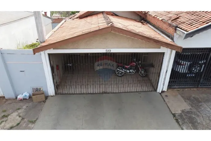 Casa com Piscina no Vila Fátima 3 Quartos, 2 Vagas, Financiamento e Permuta Piracicaba-sp.