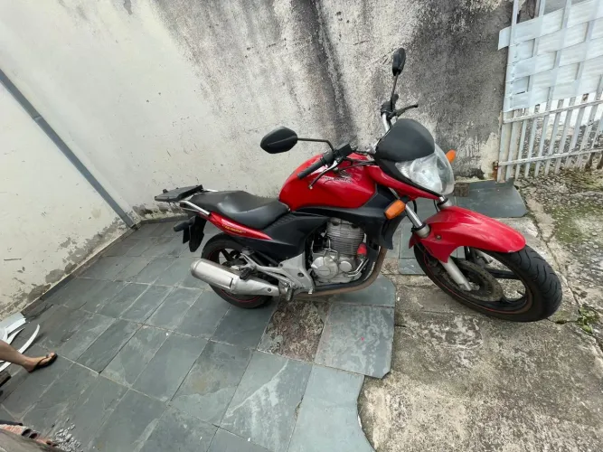 Cb 300 em dia , cabeçote zerado vela fina.