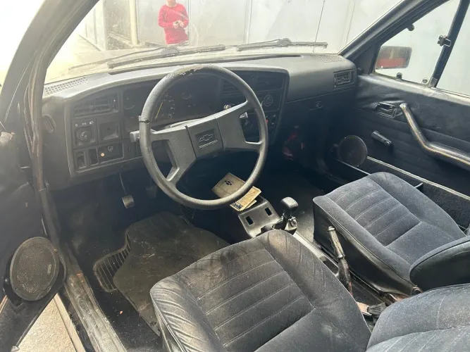 Chevrolet Monza GL 1.8 Efi/ SL/ L/ 650/barc. 2e4p (álcool) 1983