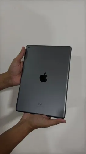 IPAD 9- SEMI NOVO