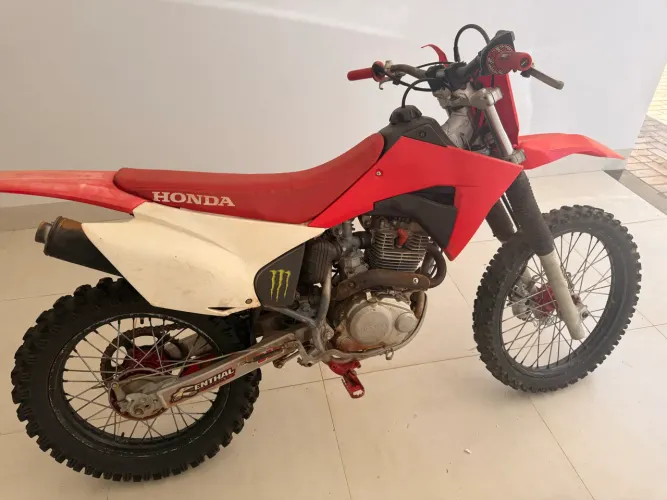 HONDA CRF 230 2013 - EXCELENTE ESTADO