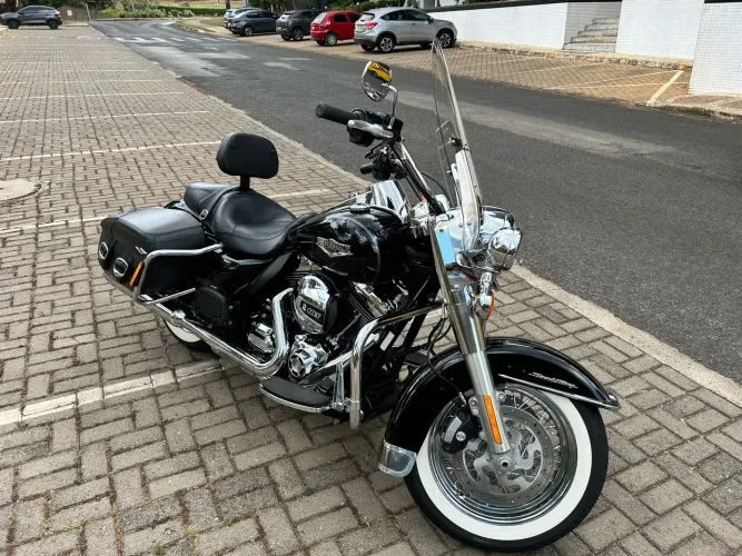 Vendo Road King 2014 - 8.600 km original