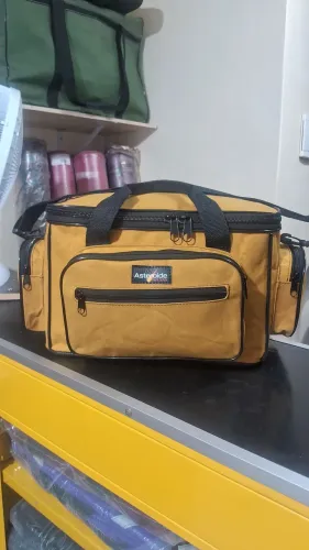 Bolsa feita na lona de caminhão para pescaria