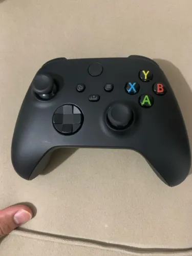 Vendo controle Xbox One S novo, só não tenho a caixa, mas está novo, pouco tempo de uso