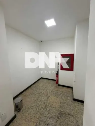 Loja : / Comercial / Copacabana