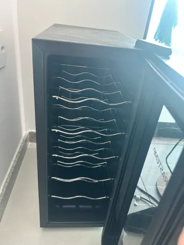 Adega Climatizada Brastemp 12 Garrafas com Painel Touch All Black