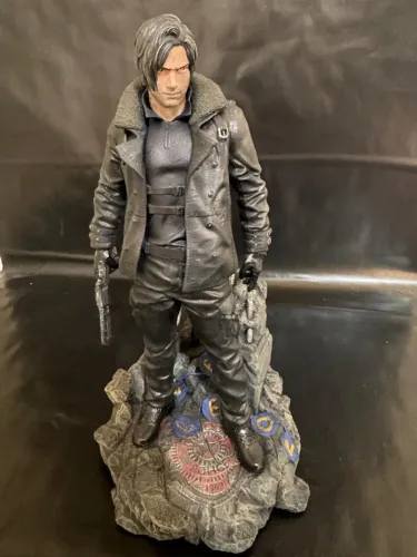 Leon S. Kennedy Resident Evil 9 Requiem Action figure Estatua colecionaveis