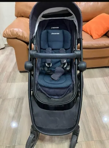 Carrinho e bebê conforto Maxicosi
