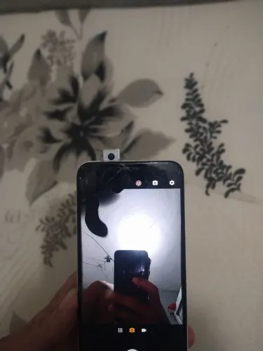 Moto one fusion plus 128 gigas tela com detalhes