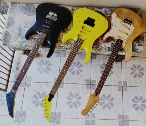 Guitarras para Customização 