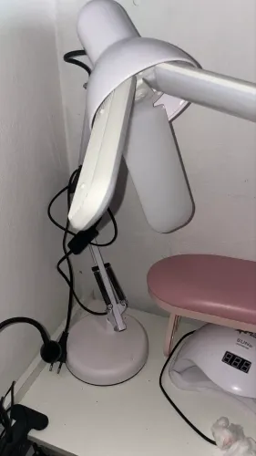 Luminária para manicure 