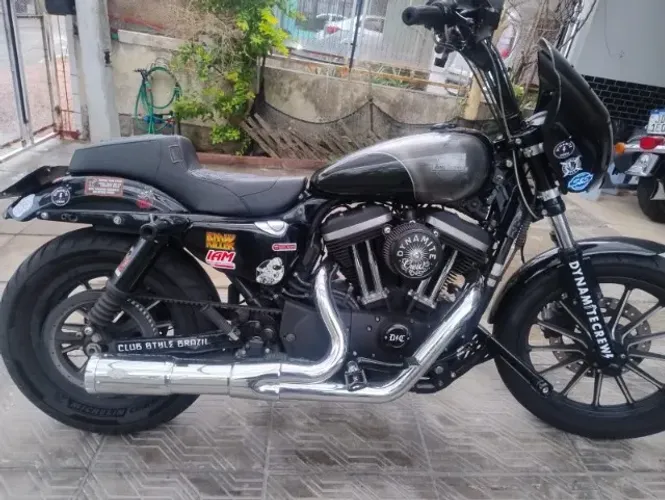 Vendo Harley Davidson 2015 883 Iron 