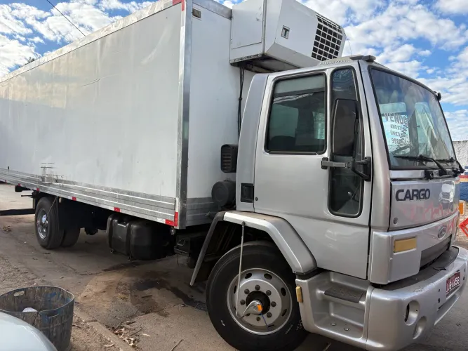 Ford cargo 1317E refrigerado 2007