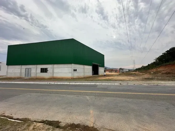 OPORTUNIDADE GALPÃO COM 583M2 PRONTO PRA VOCÊ COLOCAR SUA EMPRESAS OU ALUGAR CONFIRA