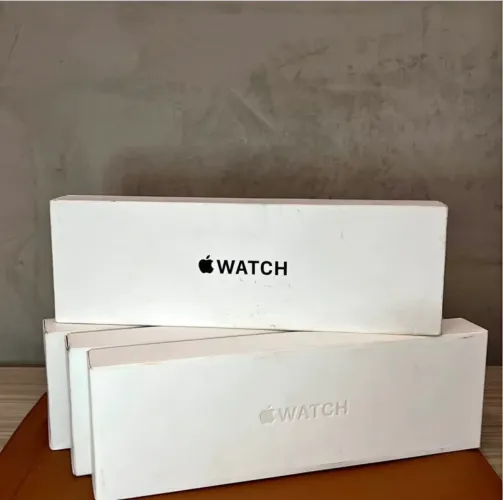Apple Watch SE 3 40mm Starlight