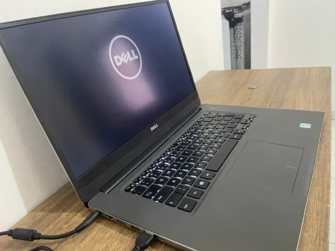 Dell 7560 i5