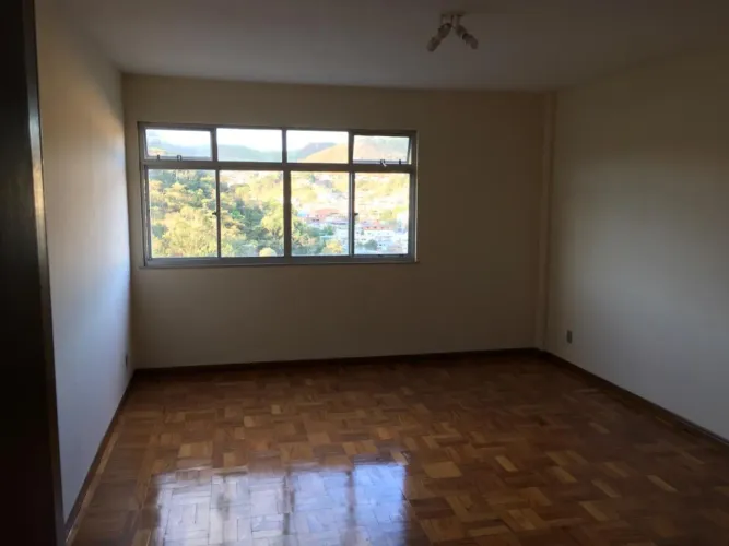 Apartamento com 04 quartos (01 suíte) à venda no Bairu - Juiz de Fora/MG