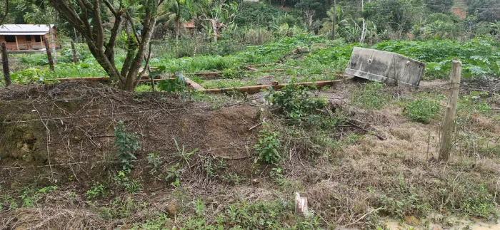 Vendo terreno silva jardim  / caxito 