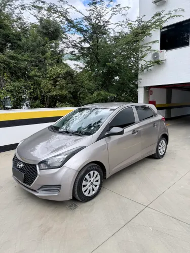 Hyundai HB20 Unique 1.0 Flex 12V Mec. 2019