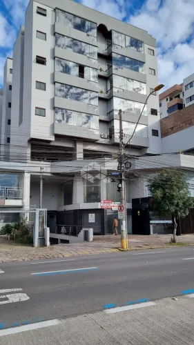 Sala Comercial térrea e mezanino com 376 m2 no centro de Caxias do Sul