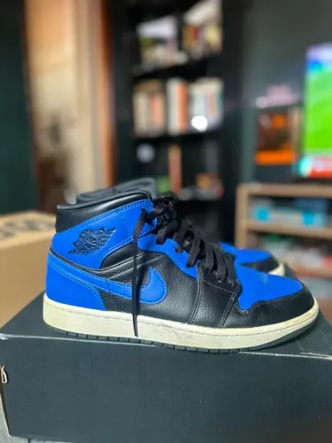 air jordan 1 hyper royal