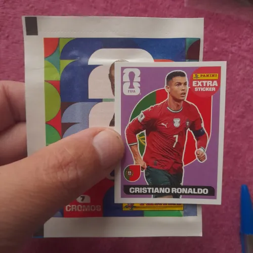 1 pacotinho copa 2026 panini original + 1 extra CRISTIANO RONALDO