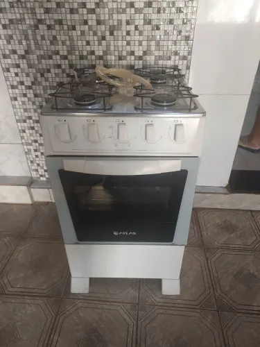 Vendo fogão Atlas 4 bocas