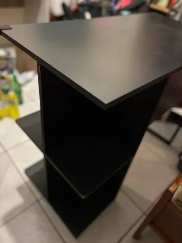 Mesa de escritório em boas condições 