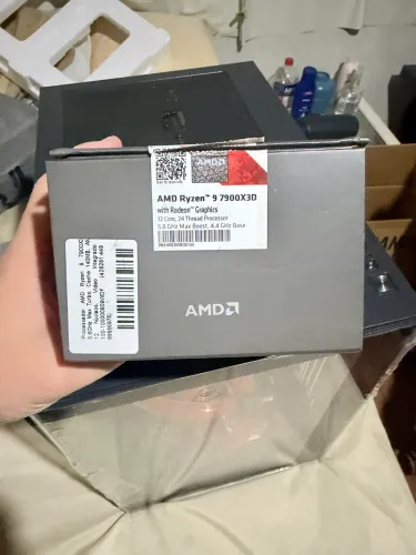 Ryzen 9 7900X3D 12 núcleos/24 threads c/caixa