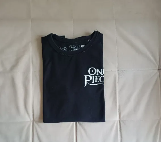 Camiseta infantil Dupla face one piece tam 12