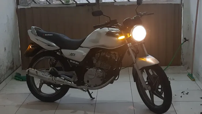 Suzuki yes 125cc 2009