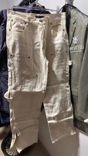 calça off white louis vuitton carpenter