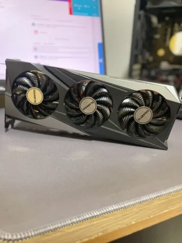 RX 7600 8GB GIGABYTE GAMING OC 3 FAN