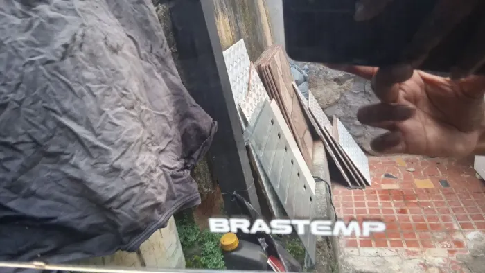 VENDO MICRO-ONDAS 30L FUNCIONA TUDO