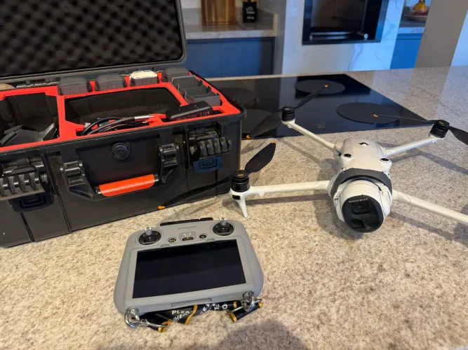 Dji MAVIC 4 pro