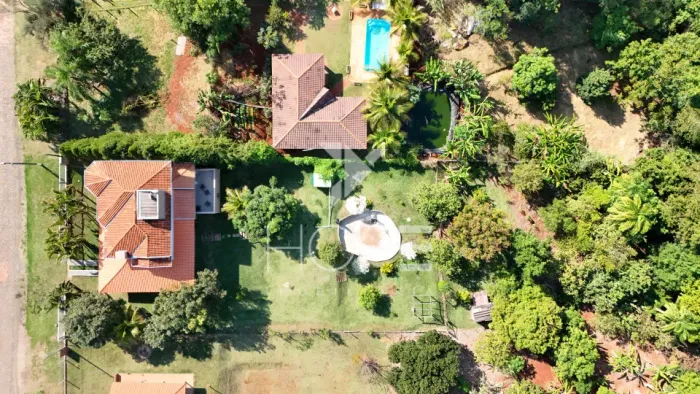 Condomínio de Chácaras Itaúna - chácara à venda com 2500m² - 4 quartos - 3 banheiros - 4 v