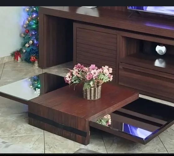 Mesa espelhada c madeira maciça 