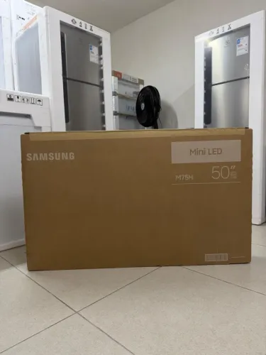 Smart TV 50 polegadas Samsung 4K UHD Mini LED M75H nova