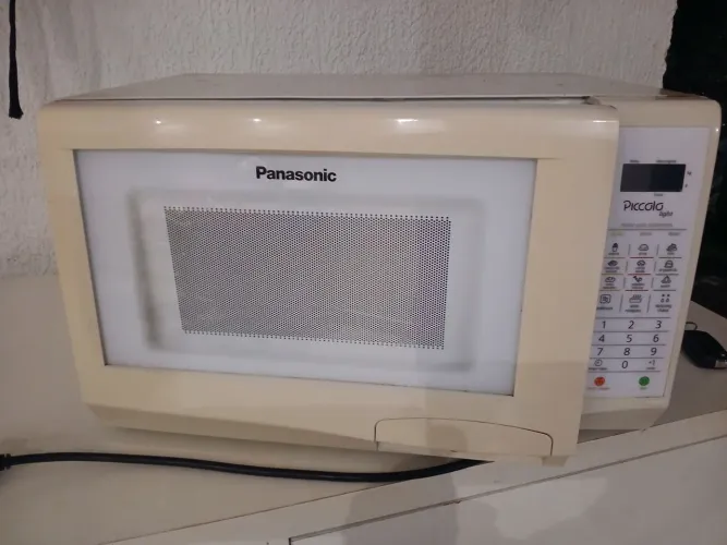 Vendo microondas piccolo Panasonic 