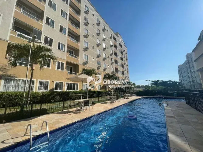 Apartamento com 2 dormitórios para alugar, 41 m² por R$ 2.986,04/mês - Cambeba - Fortaleza