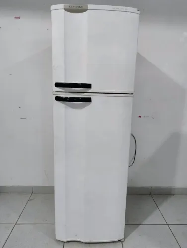 Geladeira Electrolux funcionando perfeitamente