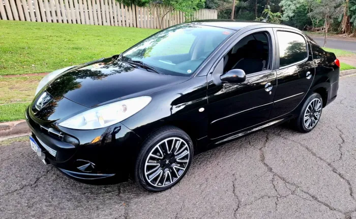 Peugeot 207 Sedan Passion XS 1.6 Flex 16V 4P 2009