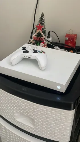 Xbox One X + Controle Original Series | Funcionando Perfeitamente