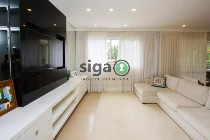 Apto 173 m², 4 dorms, 3 suítes, 2 vagas determinadas + Depósito privativo.