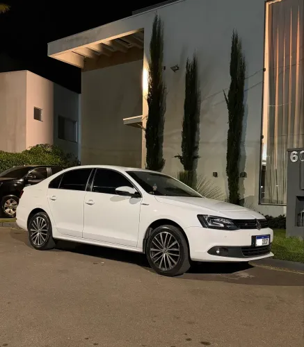Volkswagen Jetta Highline 2.0 TSI 16V 4P Tiptronic 2014